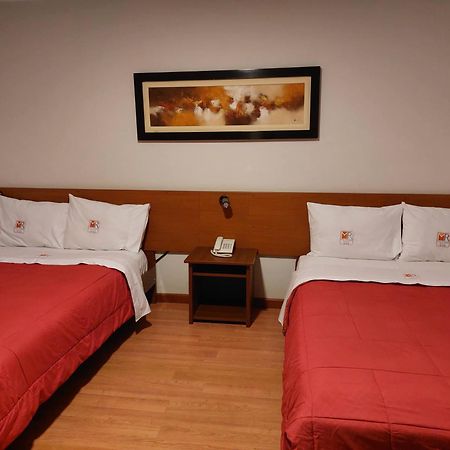 My Rouse Hotel ชิกลาโย ภายนอก รูปภาพ