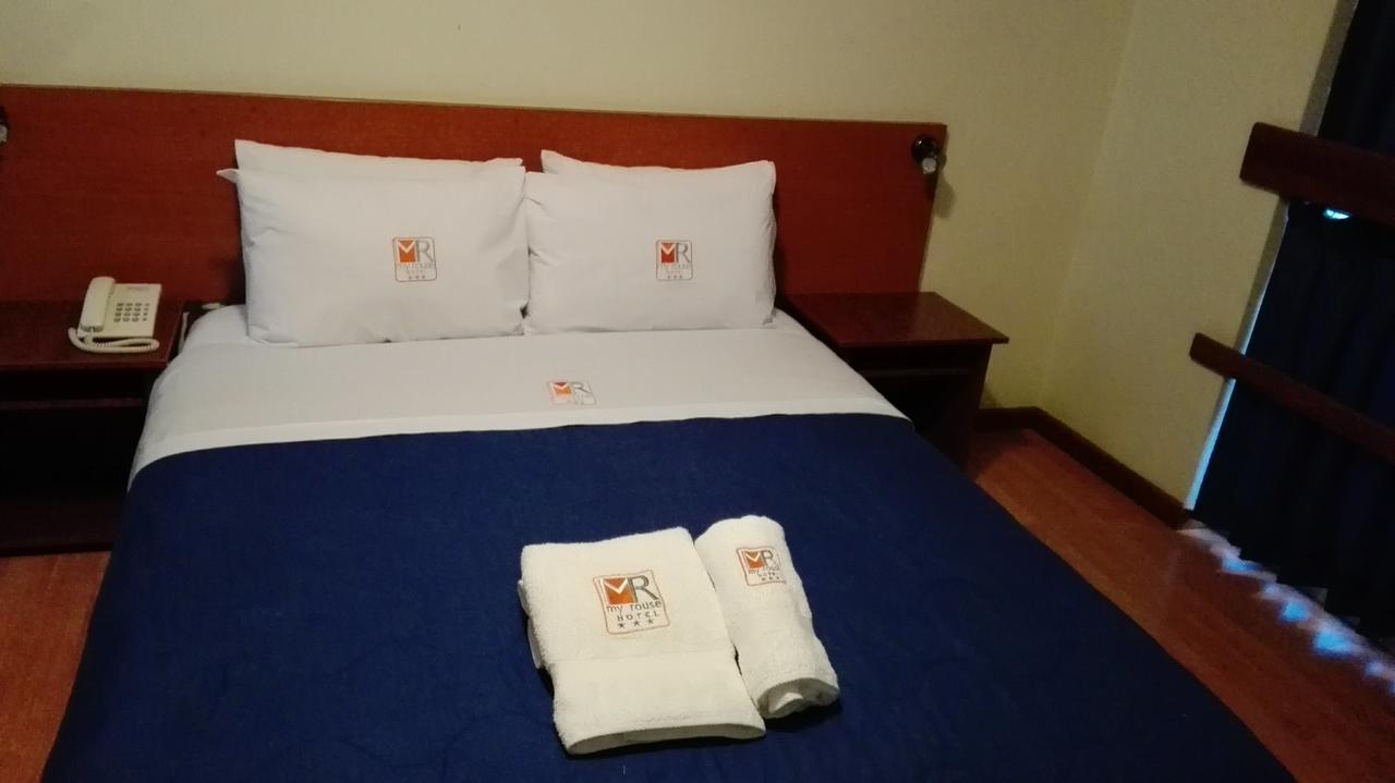 My Rouse Hotel ชิกลาโย ภายนอก รูปภาพ